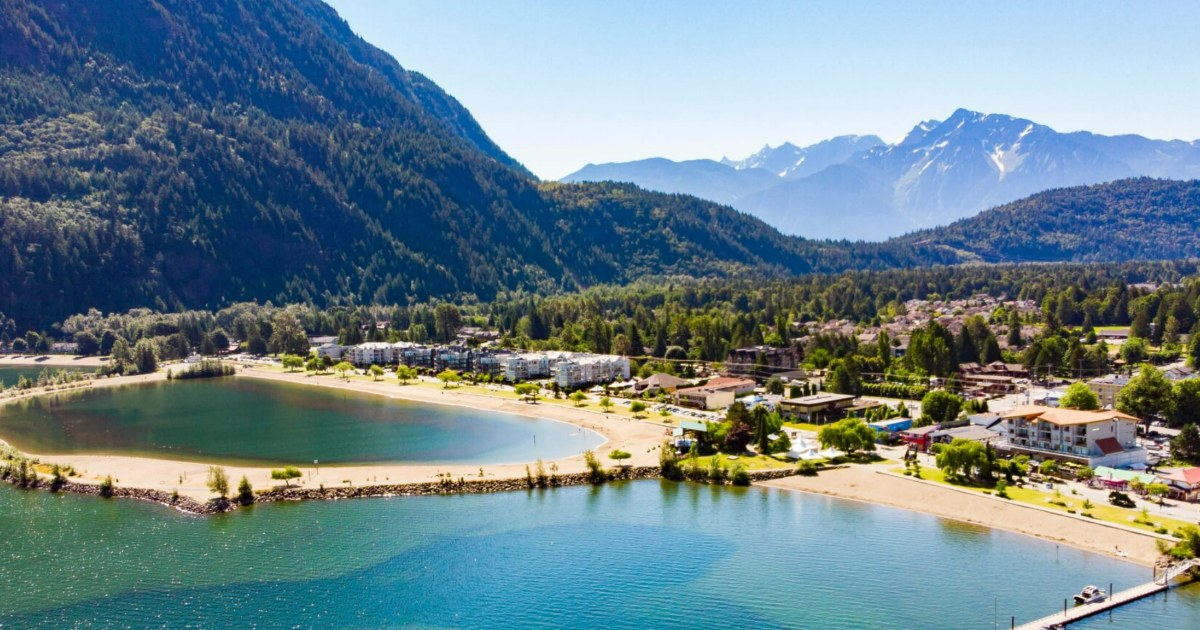 Harrison Hot Springs street view