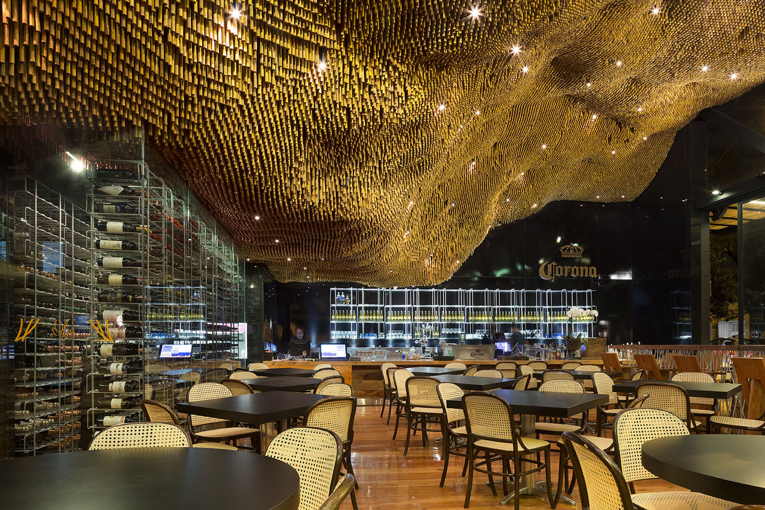 Restaurants (sample photo)
